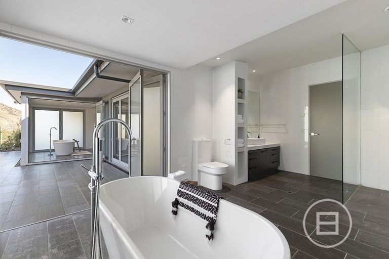 Photo of property in 8 Kahiwi Drive, Lower Shotover, Queenstown, 9304