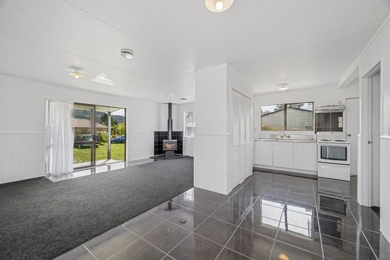 Photo of property in 14 Neil Road, Fairy Springs, Rotorua, 3015