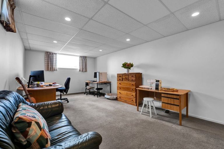 Photo of property in 24 Darwin Crescent, Spotswood, New Plymouth, 4310