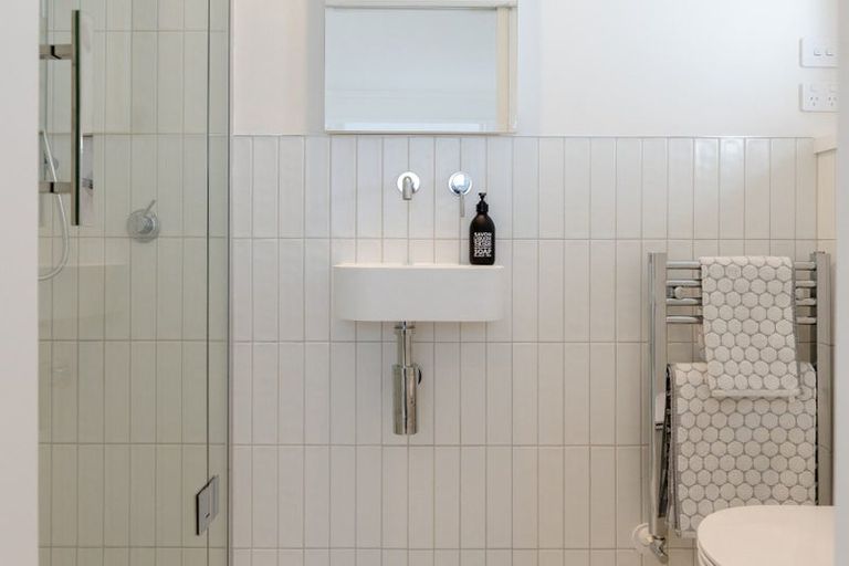 Photo of property in Hamilton Flats, 9a Hawker Street, Mount Victoria, Wellington, 6011