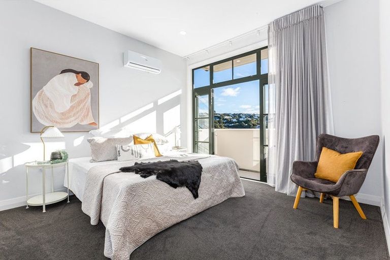 Photo of property in 10 Upland Road, Kelburn, Wellington, 6012