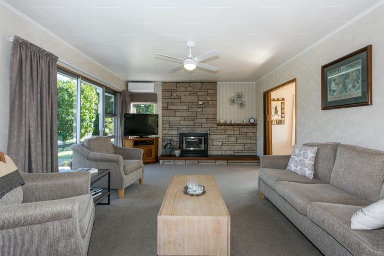Photo of property in 3 D'arcy Place, Taradale, Napier, 4112