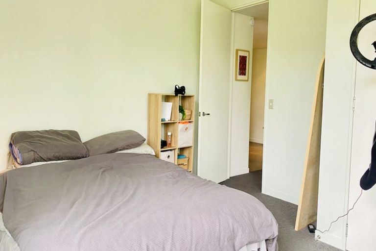 Photo of property in 20c Konini Road, Titirangi, Auckland, 0604