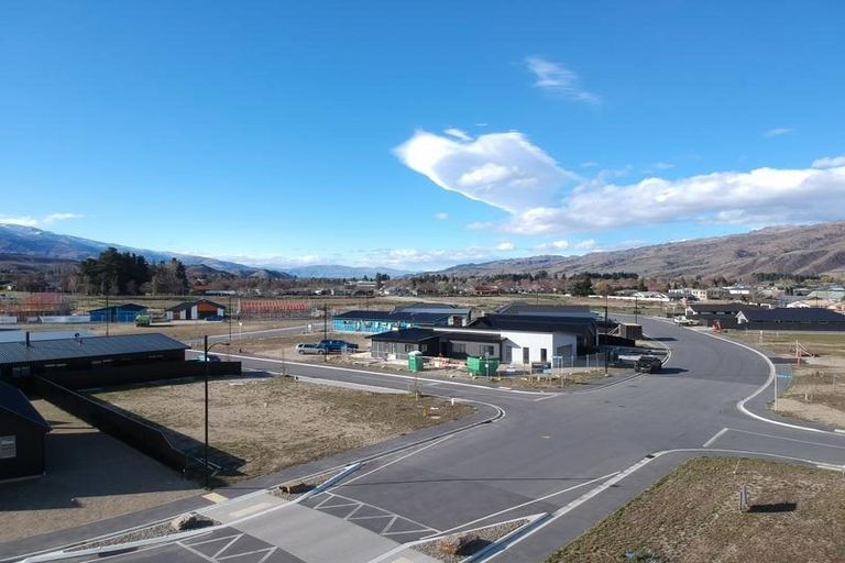 Photo of property in 1 Smitham Drive, Cromwell, 9310
