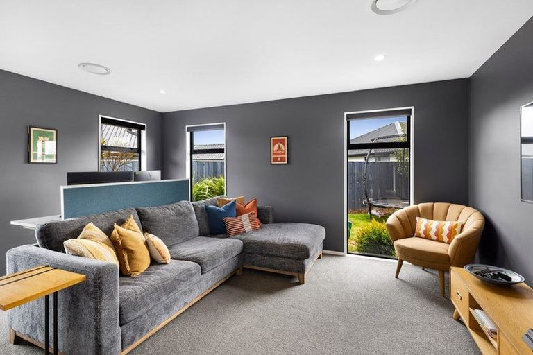Photo of property in 5 Maurice James Way, Prebbleton, 7604