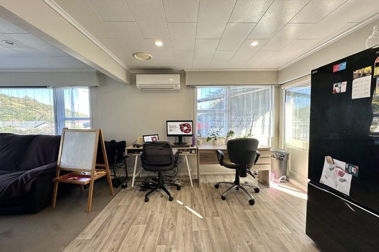 Photo of property in 205 Major Drive, Kelson, Lower Hutt, 5010