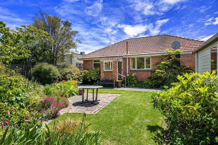 Photo of property in 87 Aorangi Road, Bryndwr, Christchurch, 8053