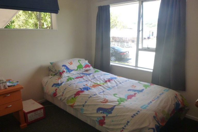 Photo of property in 41 Brightwater Crescent, Totara Park, Upper Hutt, 5018