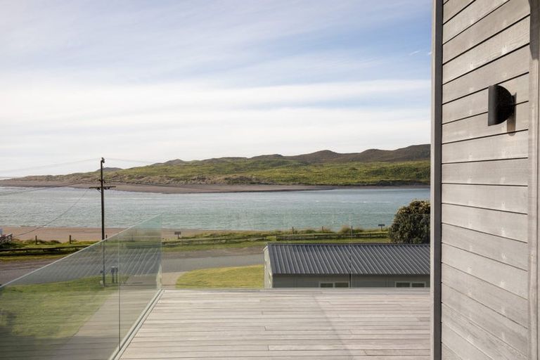Photo of property in 115 Riria Kereopa Memorial Drive, Raglan, 3297