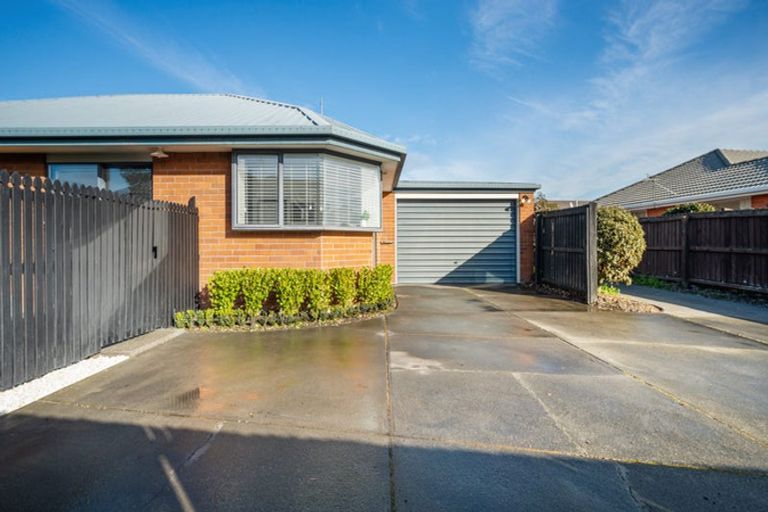 Photo of property in 14 Innisfree Place, Northwood, Christchurch, 8051