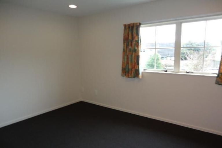 Photo of property in 8 Waldie Grove, Avalon, Lower Hutt, 5011