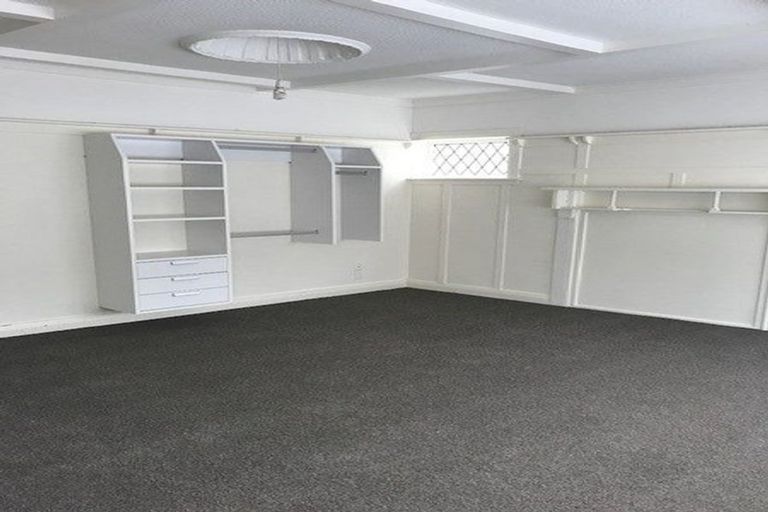 Photo of property in 192 Tasman Street, Mount Cook, Wellington, 6021