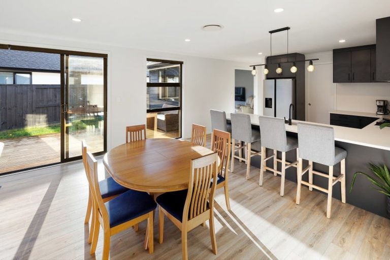 Photo of property in 13 Sydney Place, Flagstaff, Hamilton, 3210