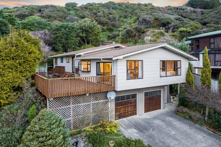 Photo of property in 25 Leeward Drive, Whitby, Porirua, 5024
