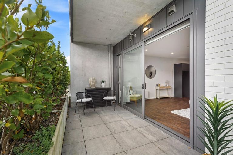 Photo of property in 3/2g Onekiritea Road, Hobsonville, Auckland, 0616