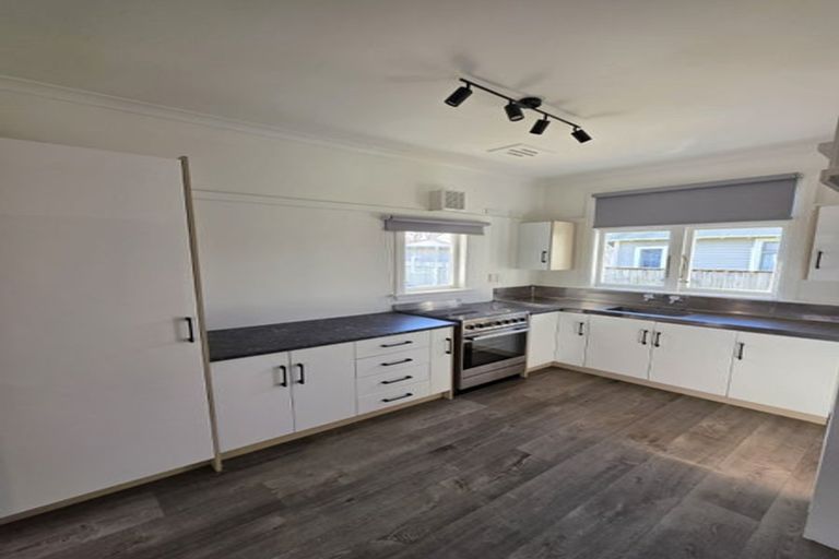 Photo of property in 47 Milverton Avenue, Hokowhitu, Palmerston North, 4410