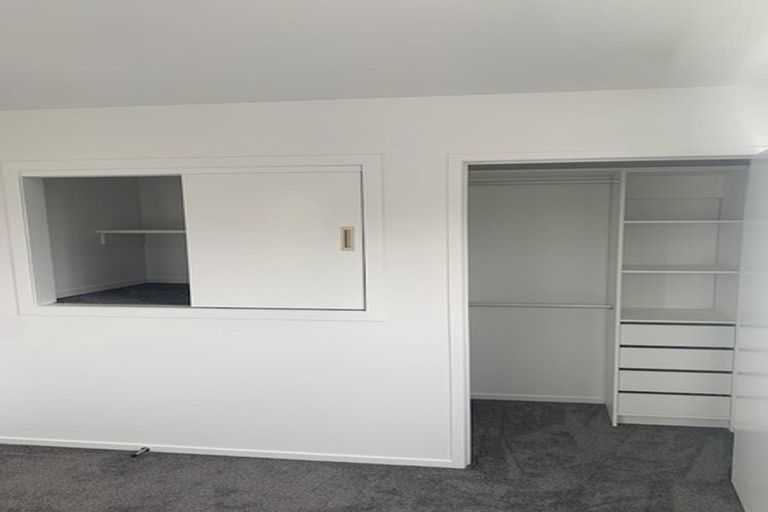 Photo of property in 1/2 Jadewynn Drive, Massey, Auckland, 0614