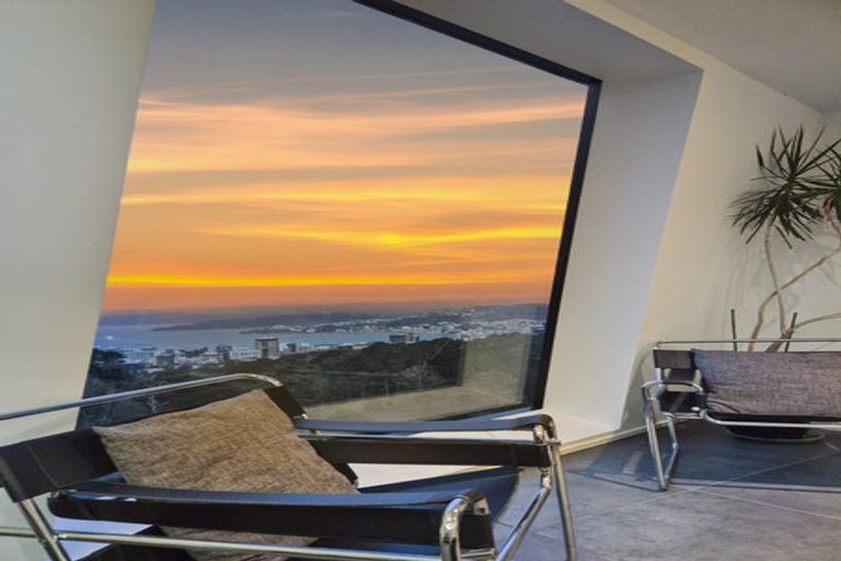 Photo of property in 64a Orangi Kaupapa Road, Northland, Wellington, 6012