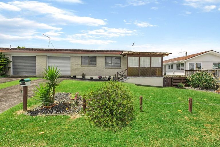 Photo of property in 10a Kowhai Street, Tuakau, 2121
