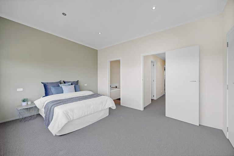 Photo of property in The Strand, 4/16 Ronald Street, Strandon, New Plymouth, 4312
