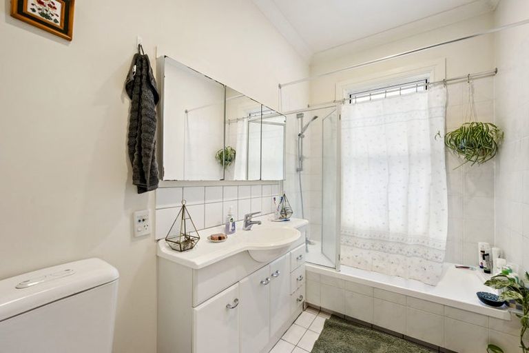 Photo of property in 18d Hill Street, Thorndon, Wellington, 6011