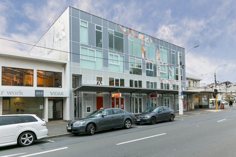 Photo of property in Canvas Apartments, 15/307u Willis Street, Te Aro, Wellington, 6011