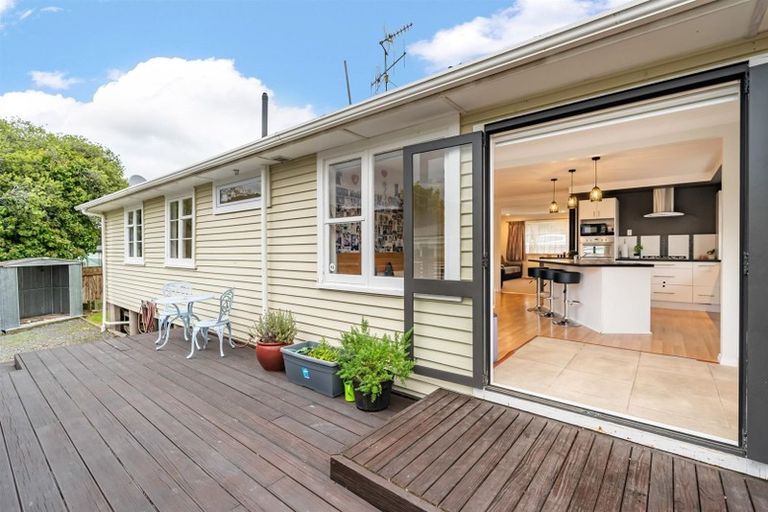 Photo of property in 4 Sharpe Crescent, Wainuiomata, Lower Hutt, 5014