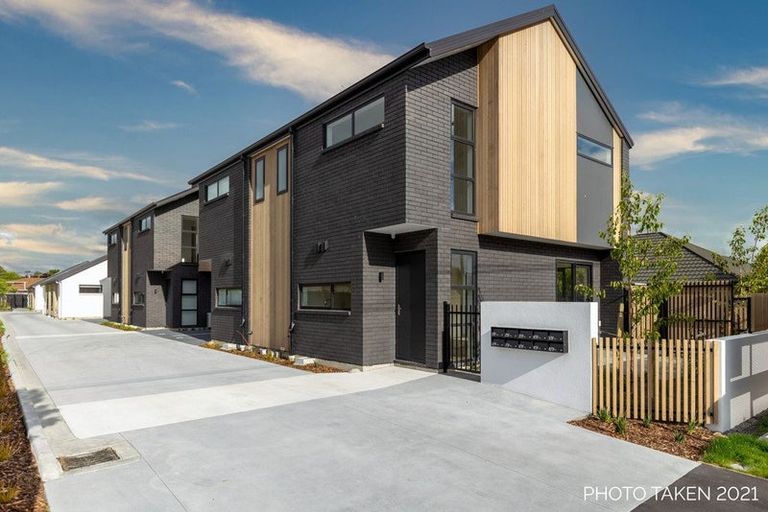 Photo of property in 1/59 Waimairi Road, Upper Riccarton, Christchurch, 8041
