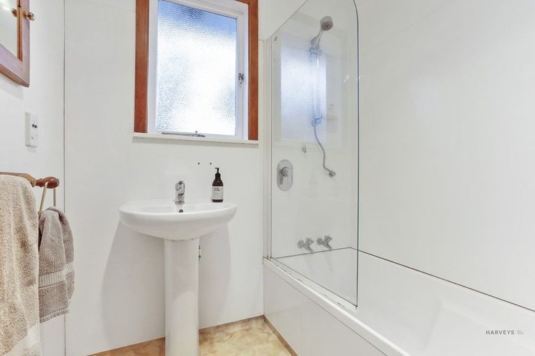 Photo of property in 115 Captain Scott Road, Glen Eden, Auckland, 0602