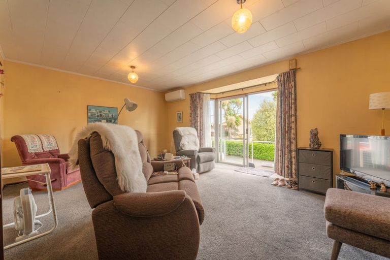 Photo of property in 2/8 Campbell Street, Maori Hill, Timaru, 7910