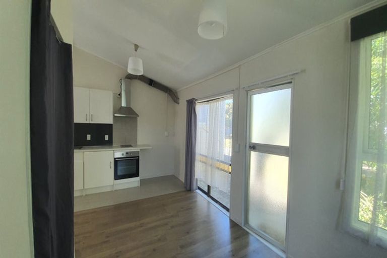 Photo of property in 68 Broderick Road, Johnsonville, Wellington, 6037