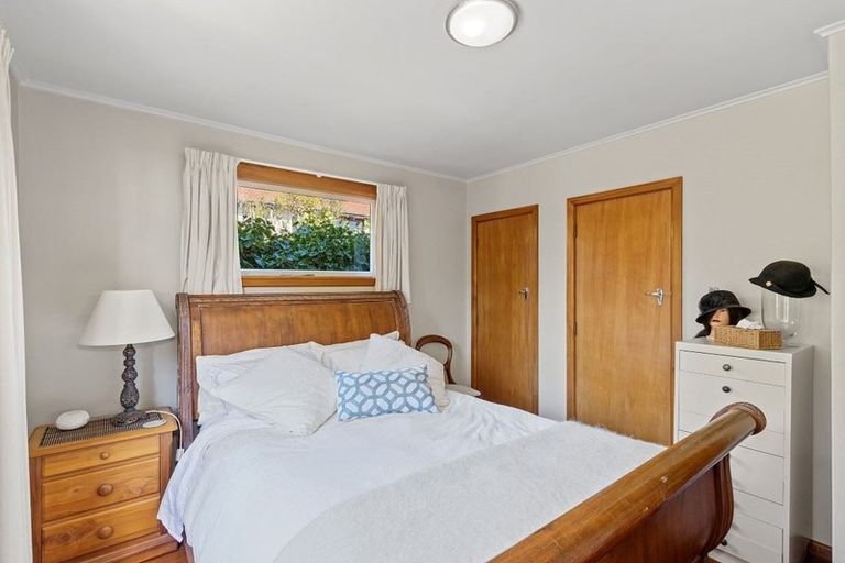 Photo of property in 2/172 Centaurus Road, Saint Martins, Christchurch, 8022