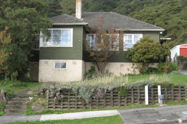 Photo of property in 53 Wilkie Crescent, Naenae, Lower Hutt, 5011