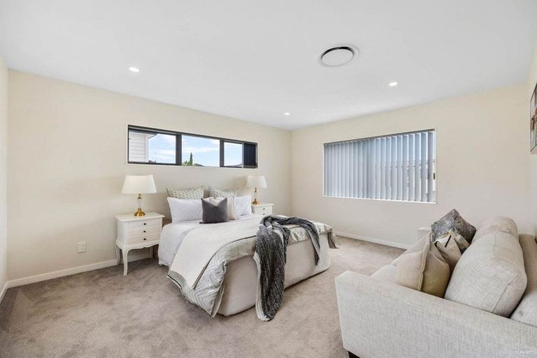 Photo of property in 12a Sheridan Drive, New Lynn, Auckland, 0600