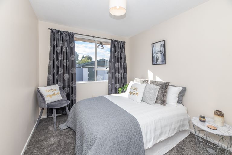 Photo of property in 30 Orrick Crescent, Avondale, Christchurch, 8061