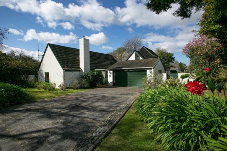 Photo of property in 107 Hall Street, Cambridge, 3434