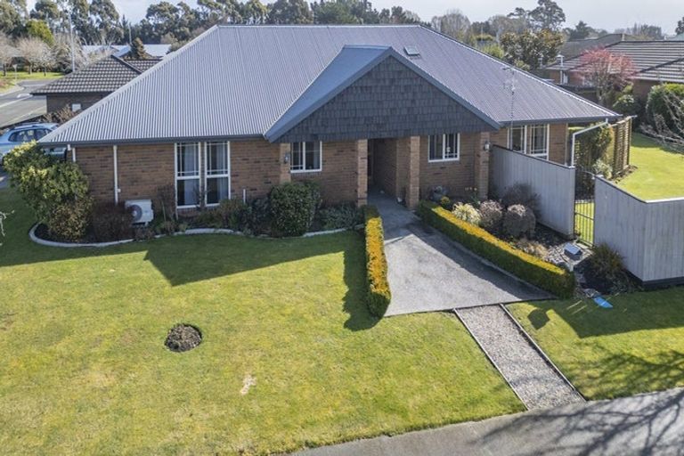 Photo of property in 1 Busby Place, Kaiapoi, 7630