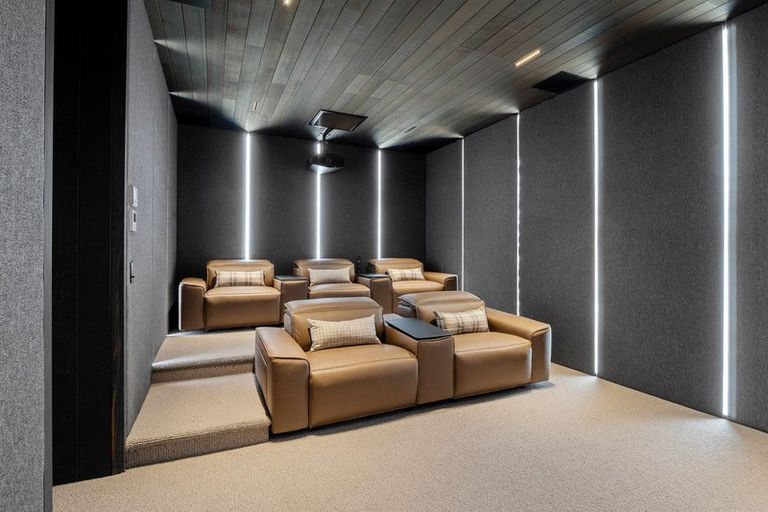 Photo of property in 4 Cardigan Street, Arrowtown, 9302