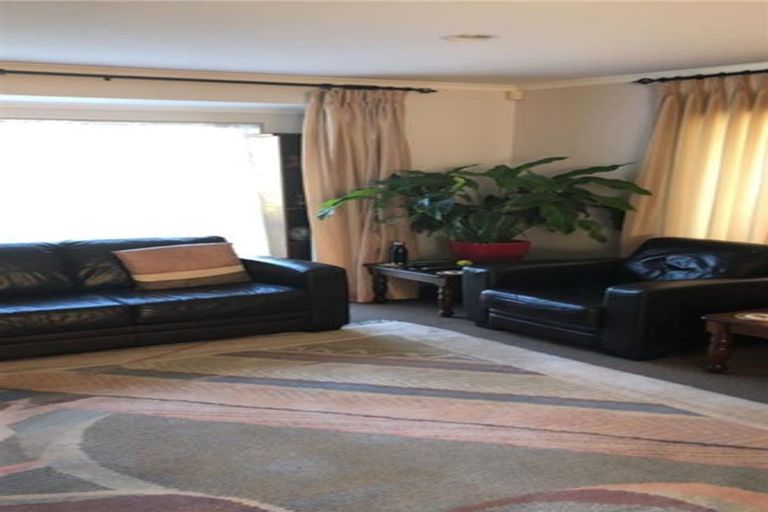 Photo of property in 115 Burswood Drive, Burswood, Auckland, 2013