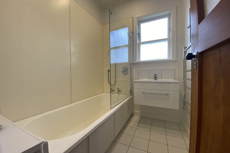 Photo of property in 3 Saint James Avenue, Boulcott, Lower Hutt, 5011