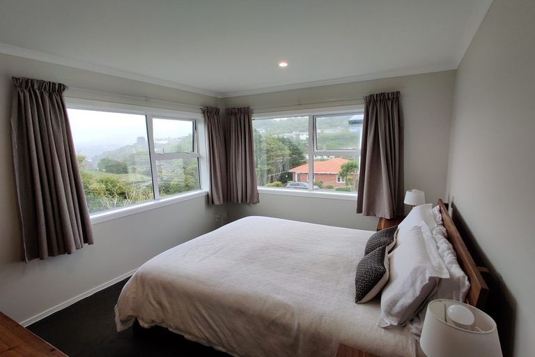 Photo of property in 20u2 Glanmire Road, Newlands, Wellington, 6037