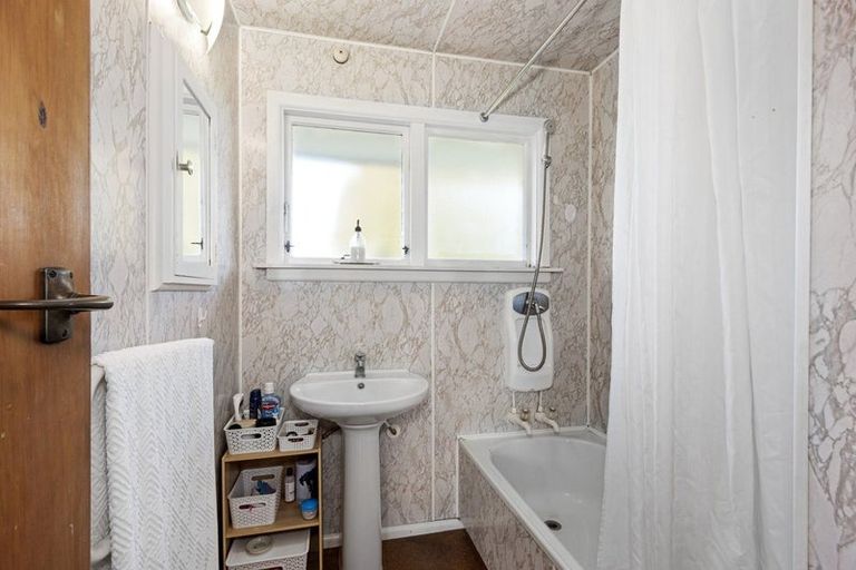 Photo of property in 2/110 Champion Street, Edgeware, Christchurch, 8013