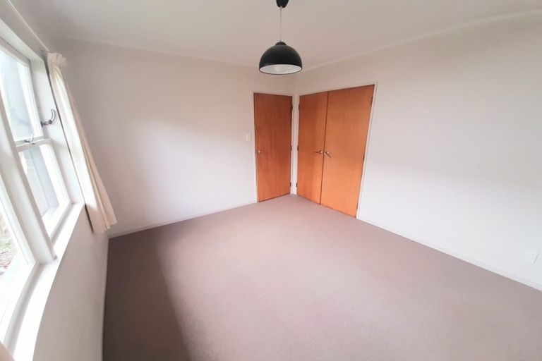 Photo of property in 2/73 Newhaven Terrace, Mairangi Bay, Auckland, 0630