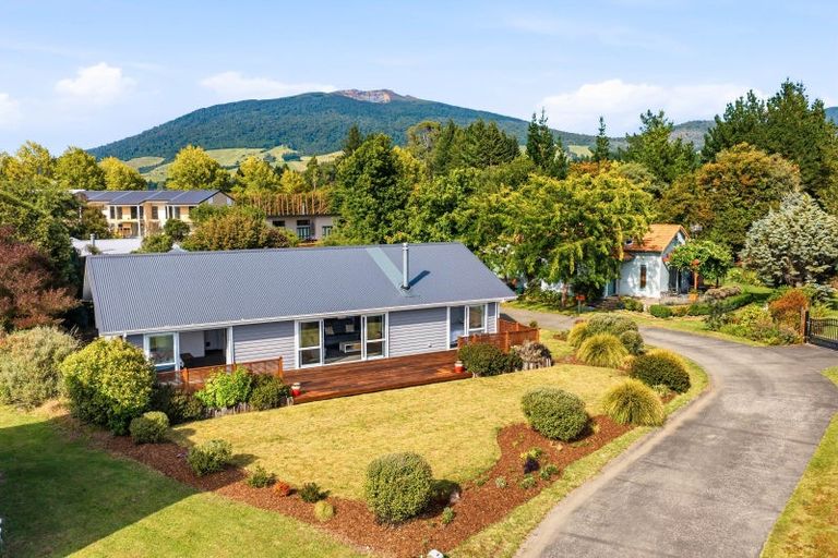 Photo of property in 35 Ngahana Place, Turangi, 3334