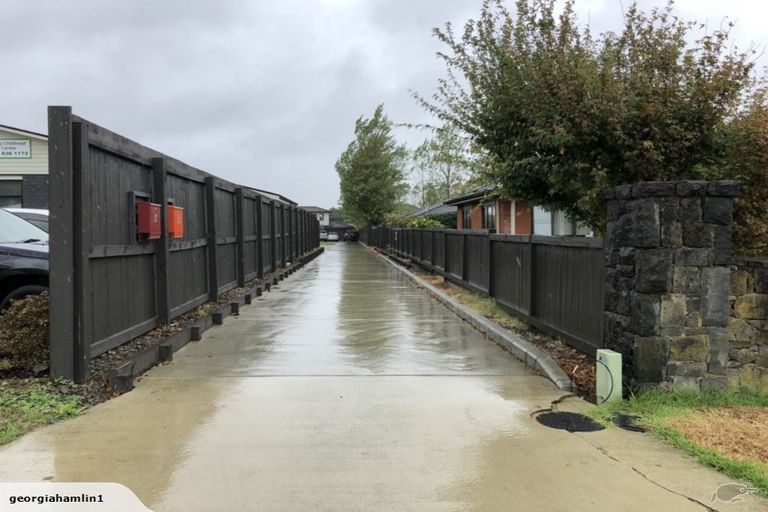 Photo of property in 73b Mountain Road, Mangere Bridge, Auckland, 2022