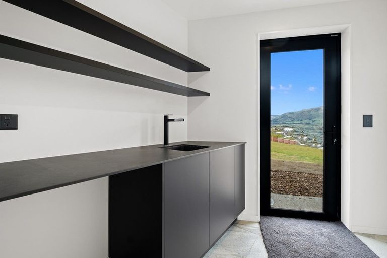 Photo of property in 58 Forest Heights, Wanaka, 9305