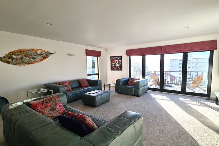 Photo of property in 22u7 Oriental Terrace, Oriental Bay, Wellington, 6011