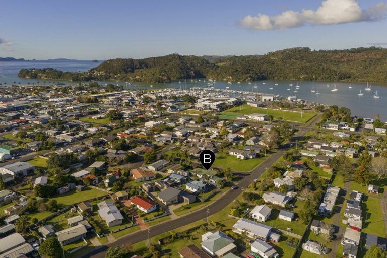 Photo of property in 11 Dundas Street, Whitianga, 3510