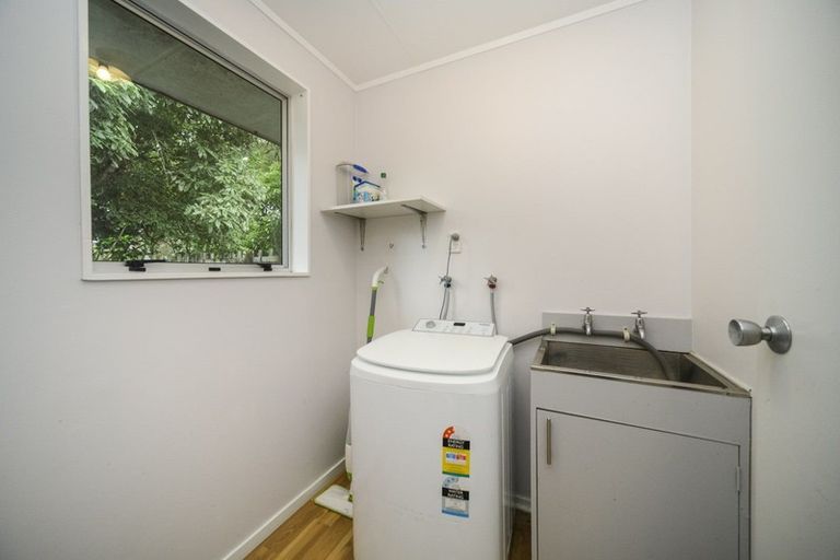 Photo of property in 1 Grant Place, Awapuni, Palmerston North, 4412