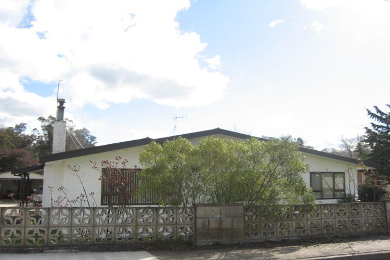 Photo of property in 24 Watts Street, Waipawa, 4210